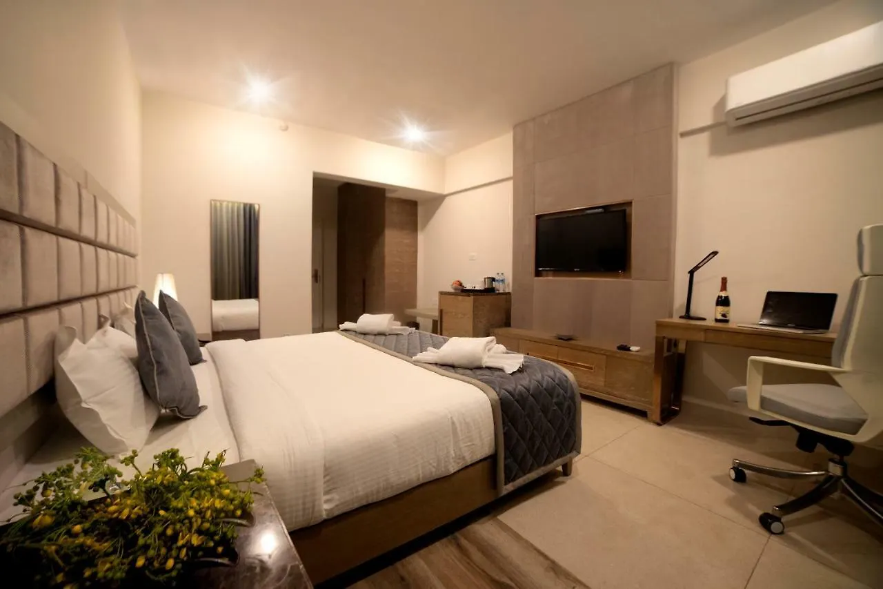 Hotel Justa Rangers Munnar